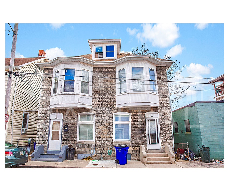 Primary Photo - 109 Randolph Ave