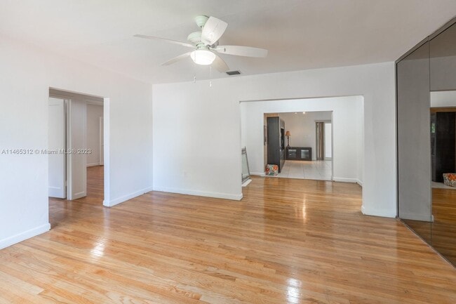 Building Photo - 3680 SW 21st St