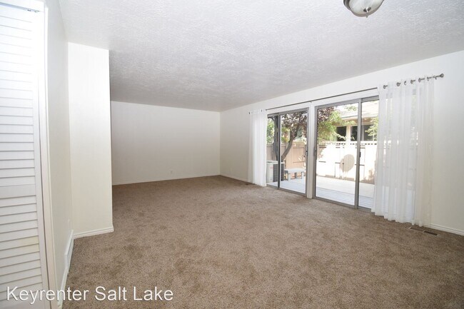 Building Photo - 3 br, 3.5 bath House - 1877 Monterey Dr.