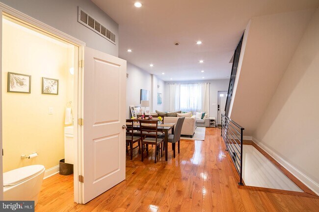 Foto del edificio - 1268 S Bucknell St