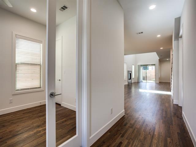 Foto del edificio - 6620 Del Norte Ln