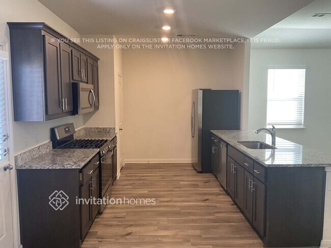 Foto del edificio - 905 Mountain Goat Ln