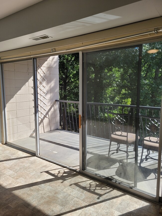 Building Photo - 7503 Riverdale Rd, Apt 2027