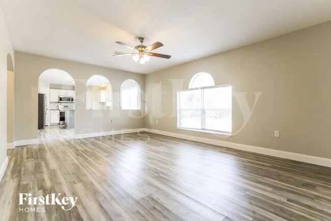 Building Photo - 4997 Cromey Rd