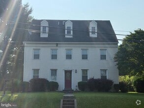 Building Photo - 116 Hanover Pike