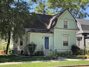 Building Photo - 1405 N 11th St