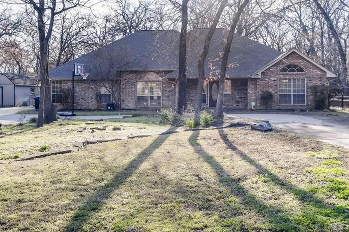 Primary Photo - 1050 Oak Hollow Ln, Combine, TX, 75159