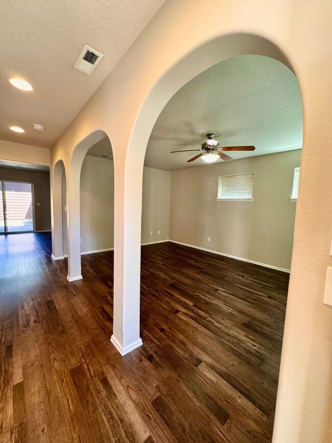 Foto del edificio - Beautiful Pet Friendly South Corvallis Home