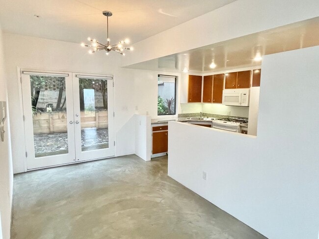 Building Photo - Spectacular, Modern 3BR/2BA Noe Valley Hom...