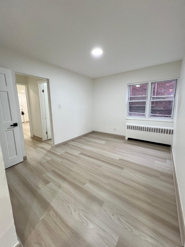 Building Photo - 60-57 59th Ave