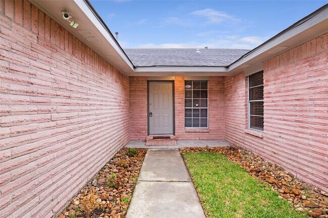 Building Photo - 19607 Swiftbrook Dr