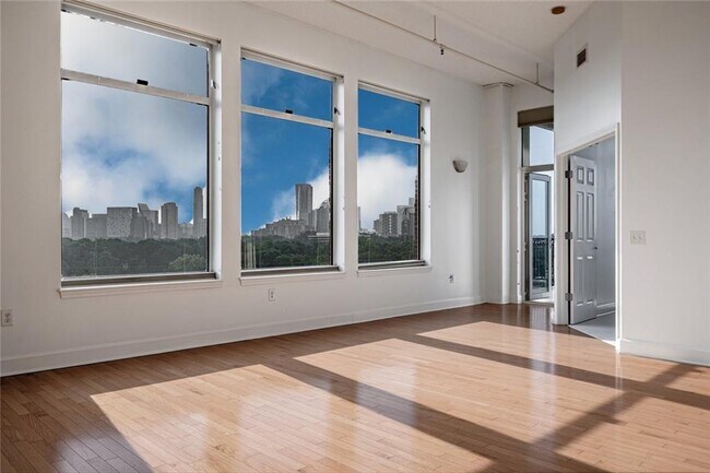 Foto del edificio - 3820 Roswell Rd NE