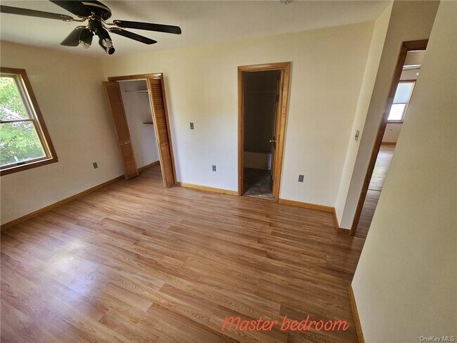 Foto del edificio - 107 Homestead Ave