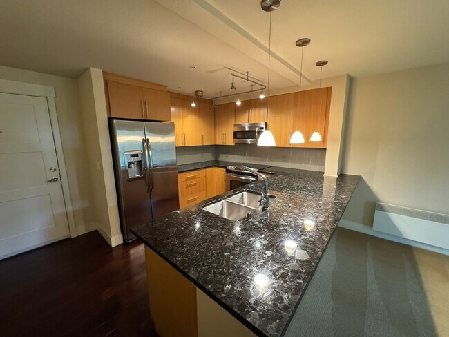 Foto del edificio - 1bd/1ba Bellevue Condo