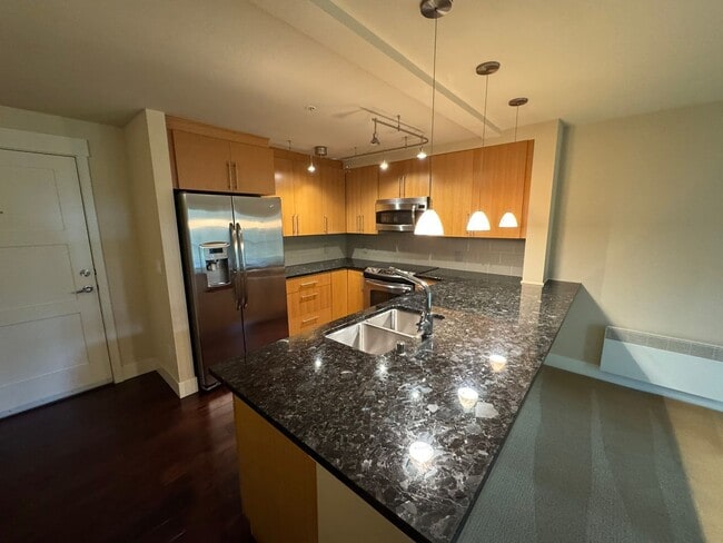Building Photo - 1bd/1ba Bellevue Condo