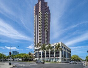 Building Photo - 725 Kapiolani Blvd