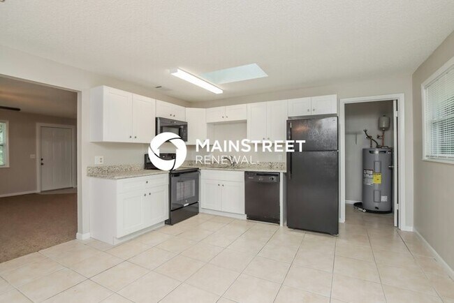 Building Photo - 3 Bedroom Pet-Friendly Home in VERO BEACH, FL with Main Street Renewal