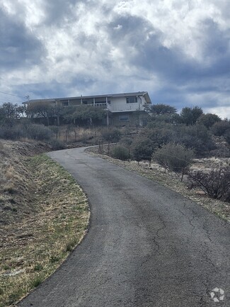 Building Photo - 180 S Pony Pl