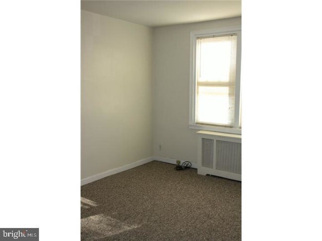 Building Photo - 1430 Hellerman St
