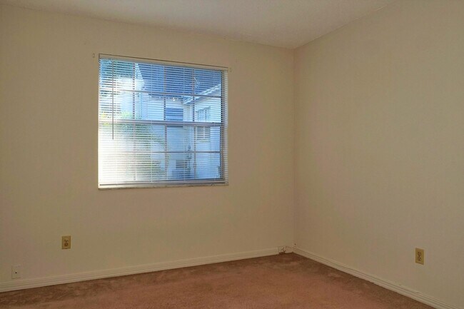 Foto del edificio - 511 Hillcrest St