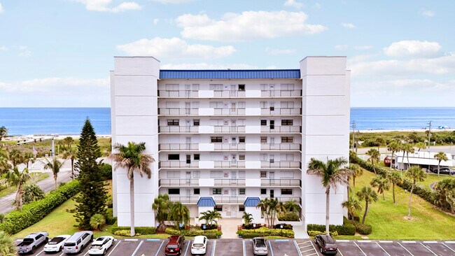 Foto del edificio - 5151 N Hwy A1A