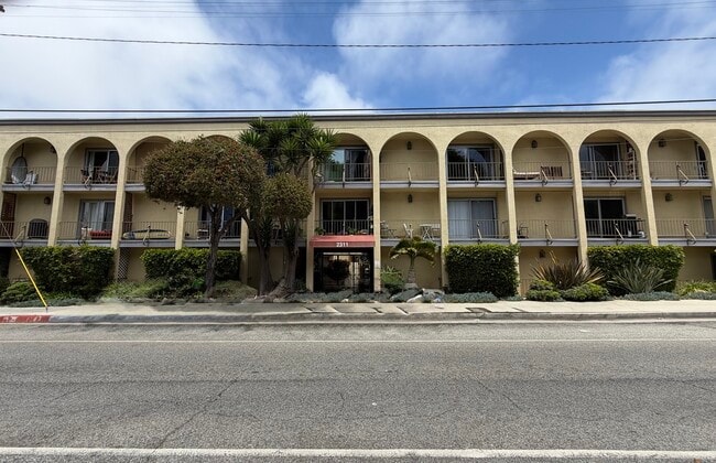 Building Photo - 2311 4th St