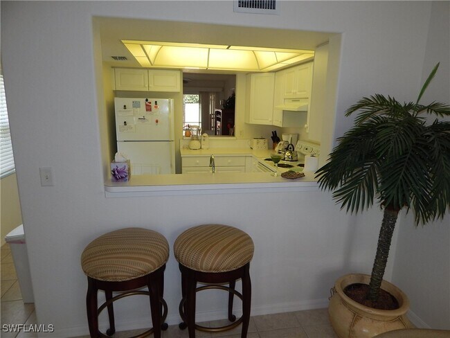 Building Photo - 26680 Little John Ct