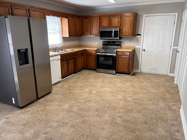 Building Photo - 3911 Manson Pike