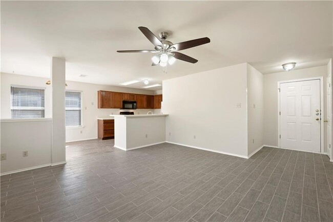 Foto del edificio - 1906 Woodland Drive, Cedar Park, TX 78613 ...