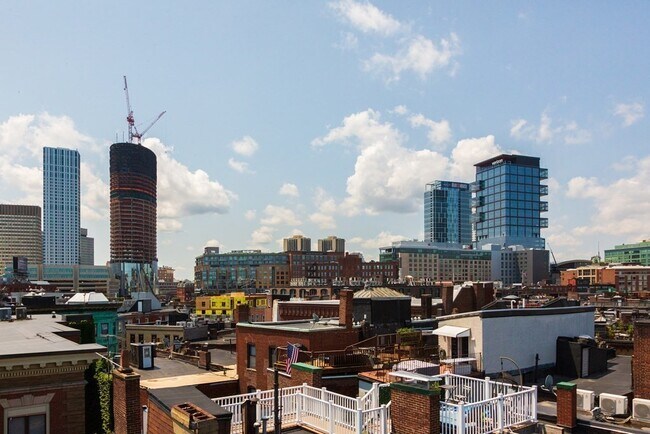 Building Photo - 38 N Bennet St