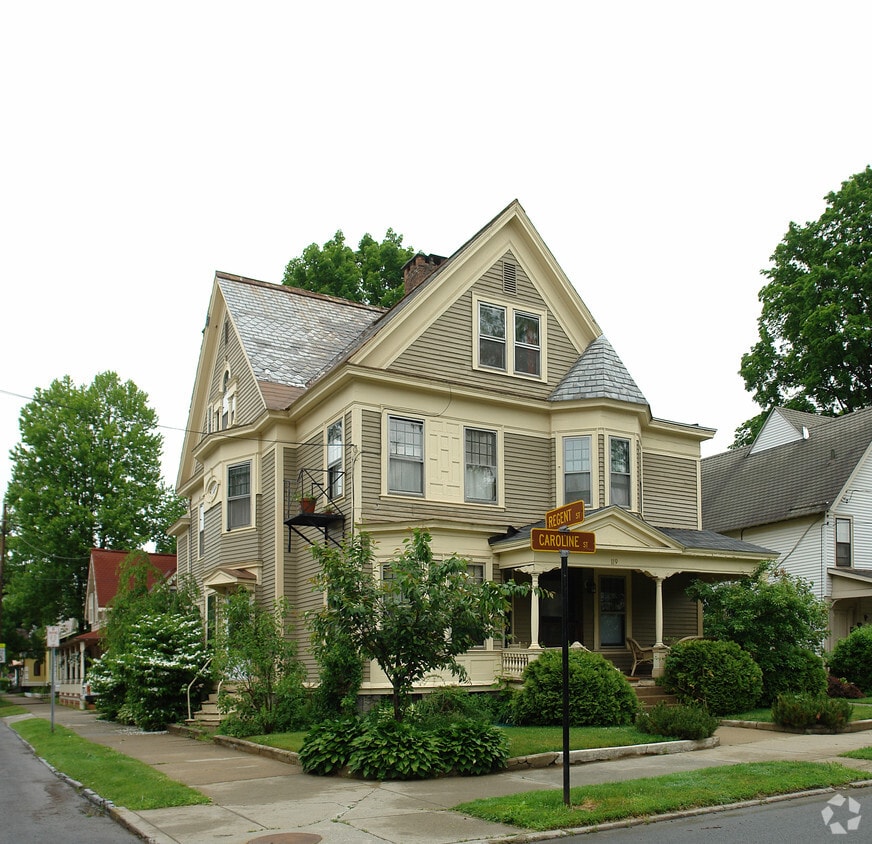 119 Caroline St, Saratoga Springs, NY 12866 Apartments in Saratoga