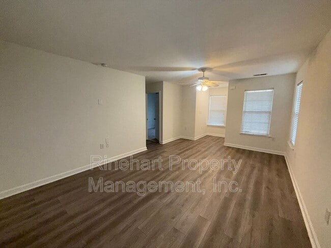 Building Photo - 2145 Pavilion Ct