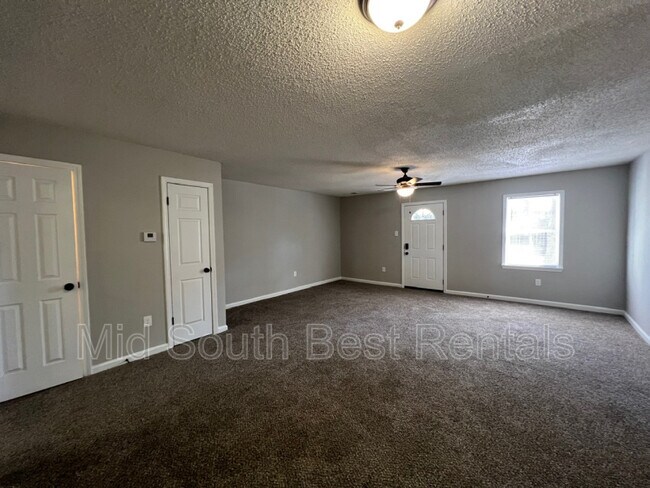 Foto del edificio - 3442 Dungreen St