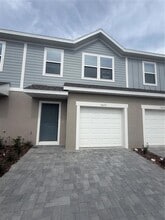 Building Photo - 1623 Fan Palm Dr