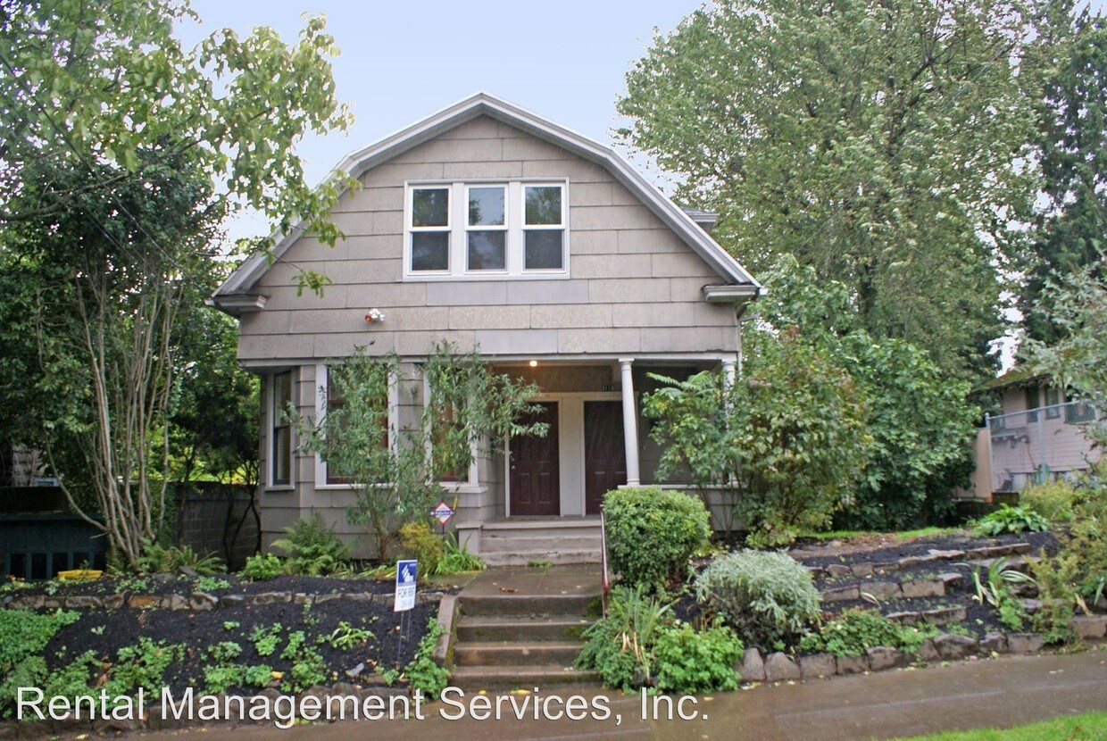 Primary Photo - 3116-3118 SE 7th Ave