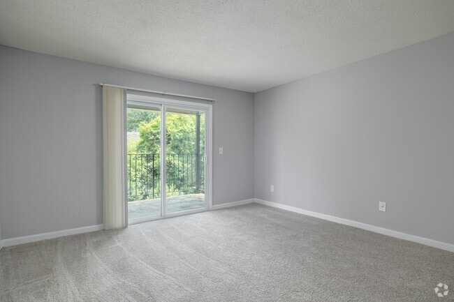 2BR, 2BA - 1,147SF - Living Room - Kristopher Woods Apartments