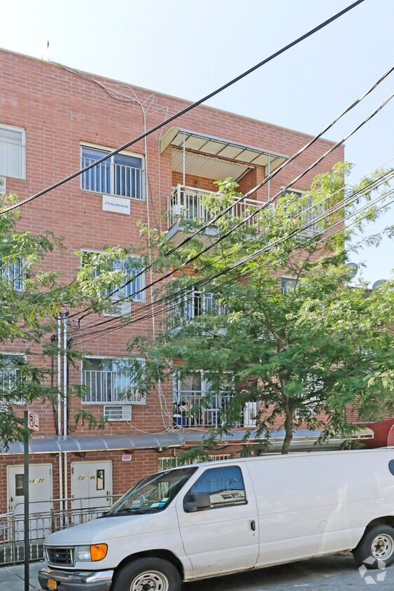 Building Photo - 10820 38th Ave