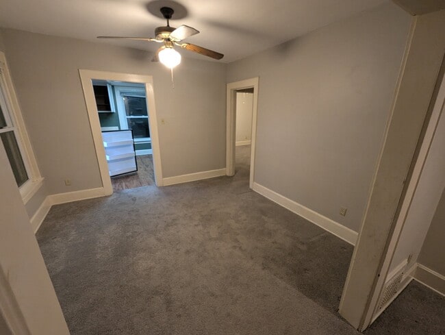 Building Photo - 6421 Glade Ave