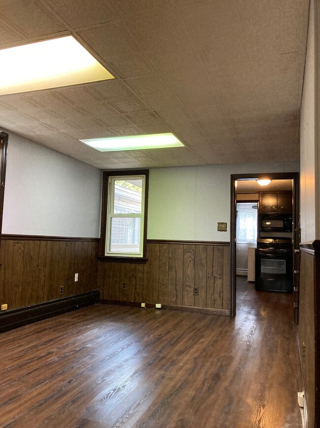Building Photo - 37 Witherspoon Ave