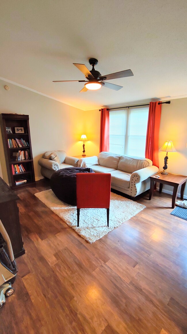 Building Photo - 3738 Vickery Dr