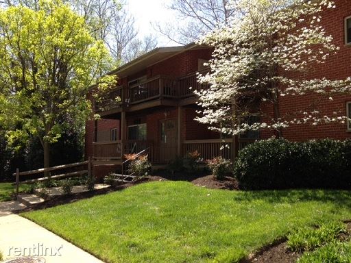 Primary Photo - 27 Montrose Manor Ct