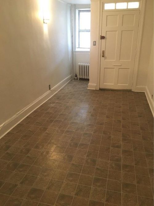 Primary Photo - 329 E 5th St