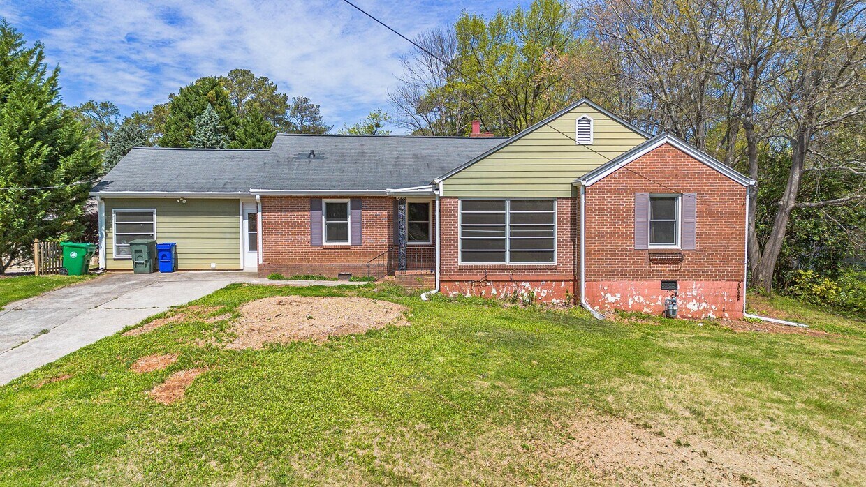 Primary Photo - 3 Bedroom, 2 Bath in Decatur