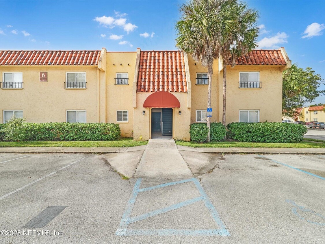 Primary Photo - 6654 Bell Tower Ct