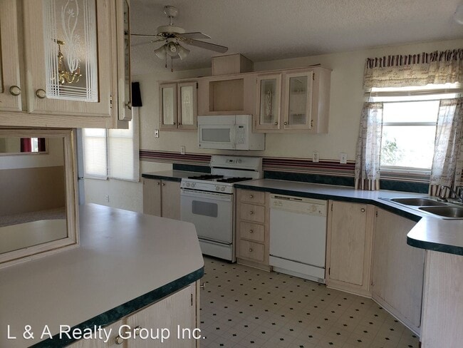Building Photo - 3 br, 2 bath House - 1894 Lamina Loop