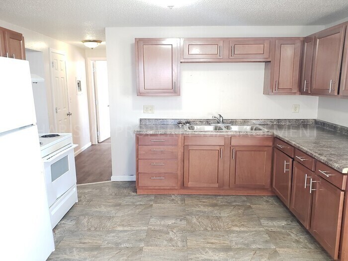 Foto principal - 108 S Garfield Ave