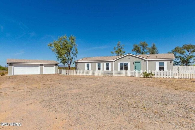 Building Photo - 5518 N 380th Dr