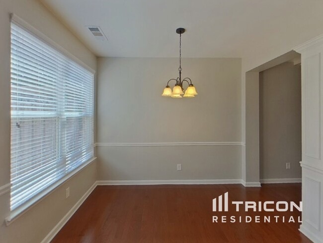 Building Photo - 3441 Open Fields Dr