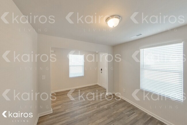 Building Photo - 348 Winding Meadows Ln.