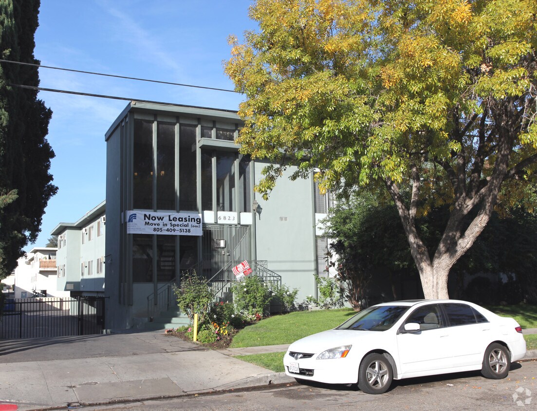 Primary Photo - 6823 Variel Ave